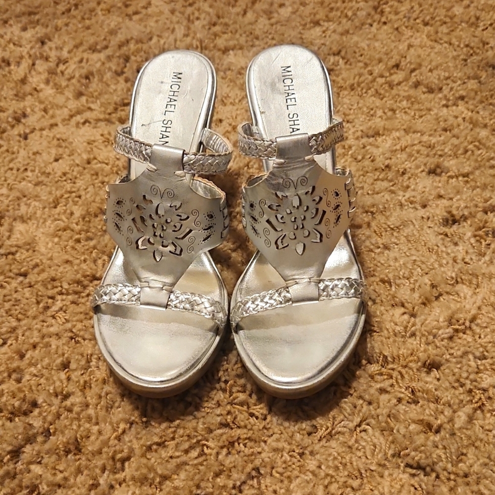 Michael Shannon leather Silver backless wedge heels. Size 7 BRAND NEW NEVER WORN